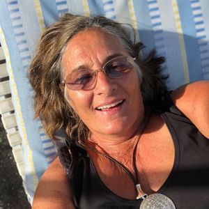 Meet your Posher, Felicia